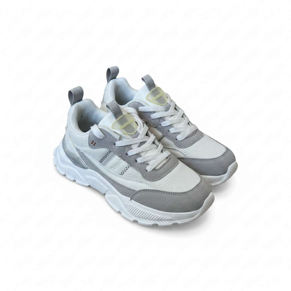 Sneakers coppia sfondo bianco