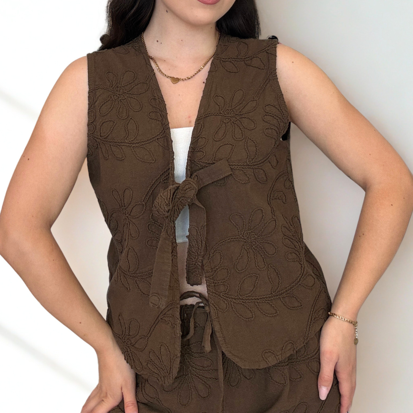 Gilet Cotone Ricamato Coulisse Marrone/Bianco | 10404