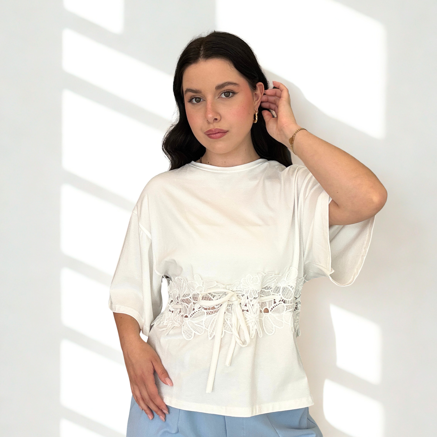Maglia Crochet Dettaglio Floreale Marrone/Bianca | 10398