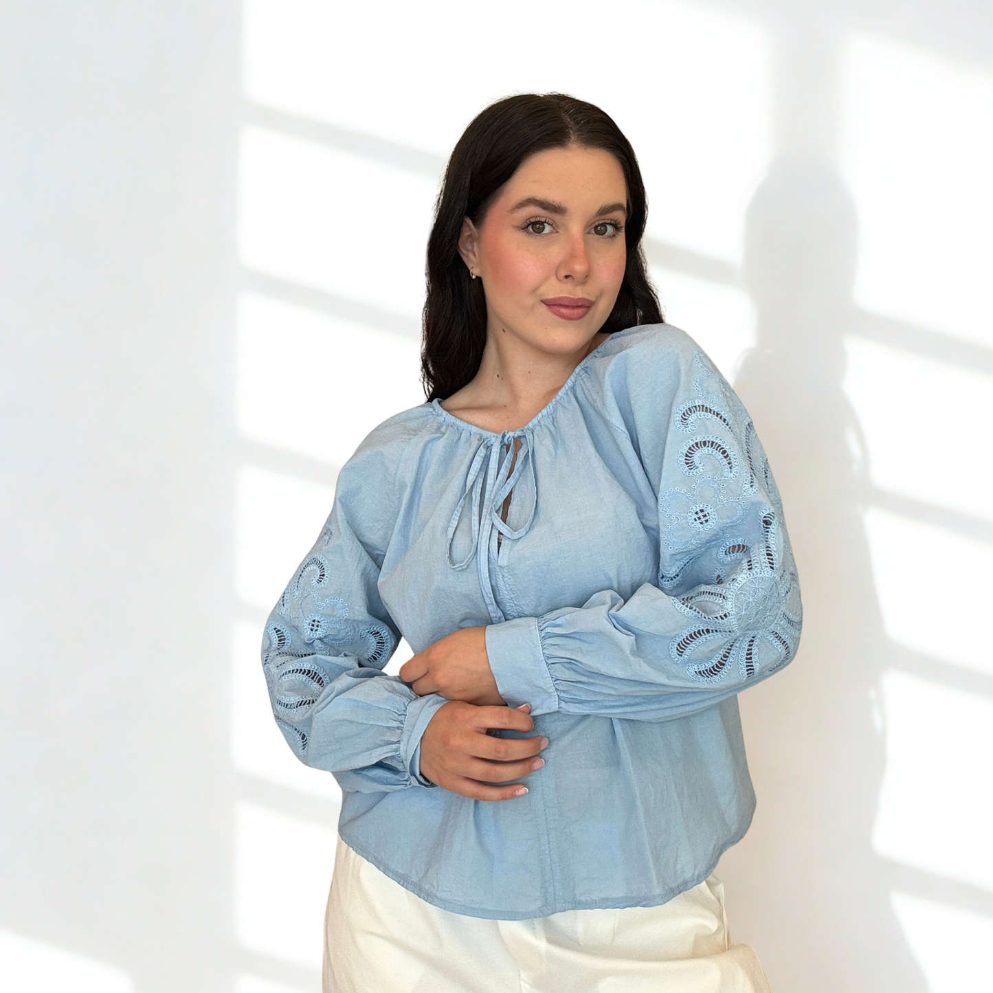 Blusa Ricamata Cielo in Puro Cotone | 10429