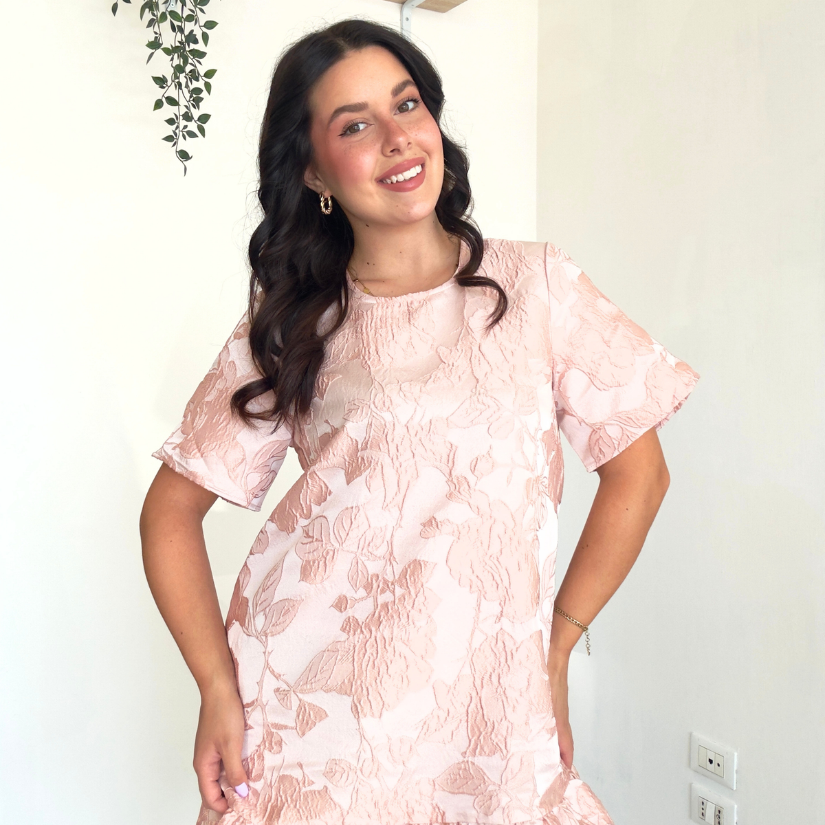 Abitino Damasco con Trama Rosa | 10531