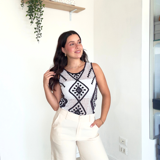 Top interamente in Crochet Bianco e Nero | 10519