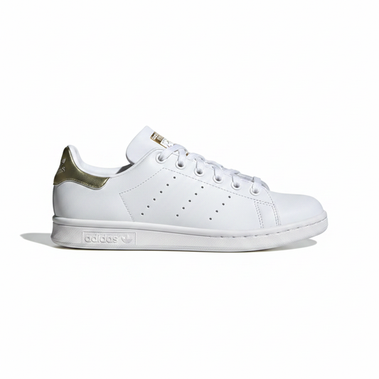 Stan Smith singola sfondo bianco